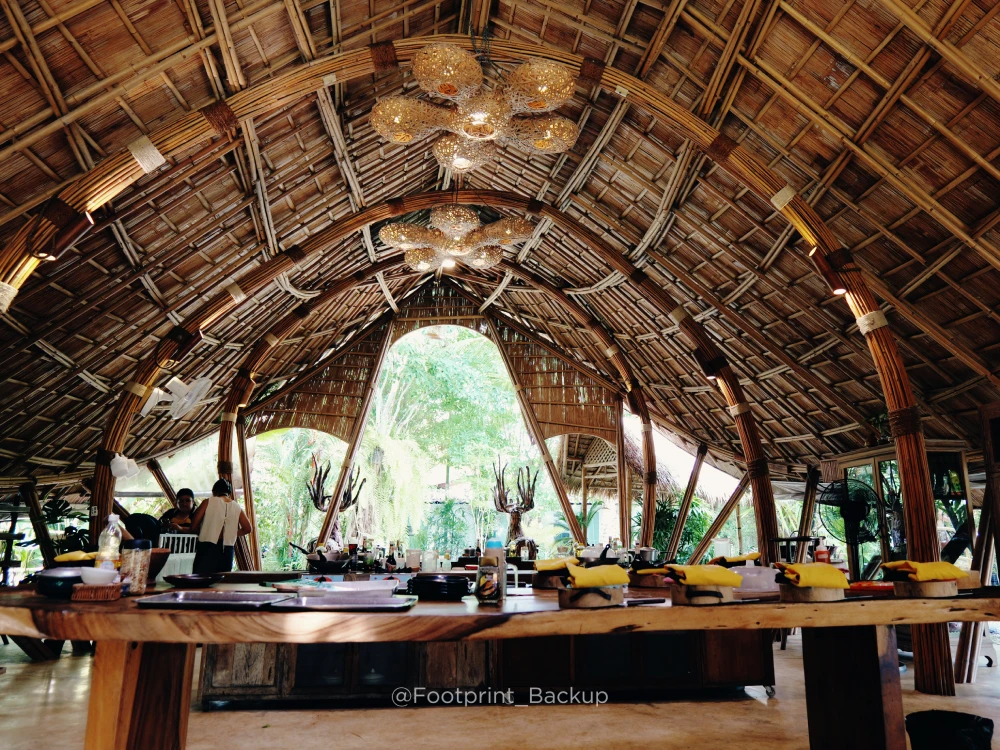 Zabb E Lee Thai Cooking School